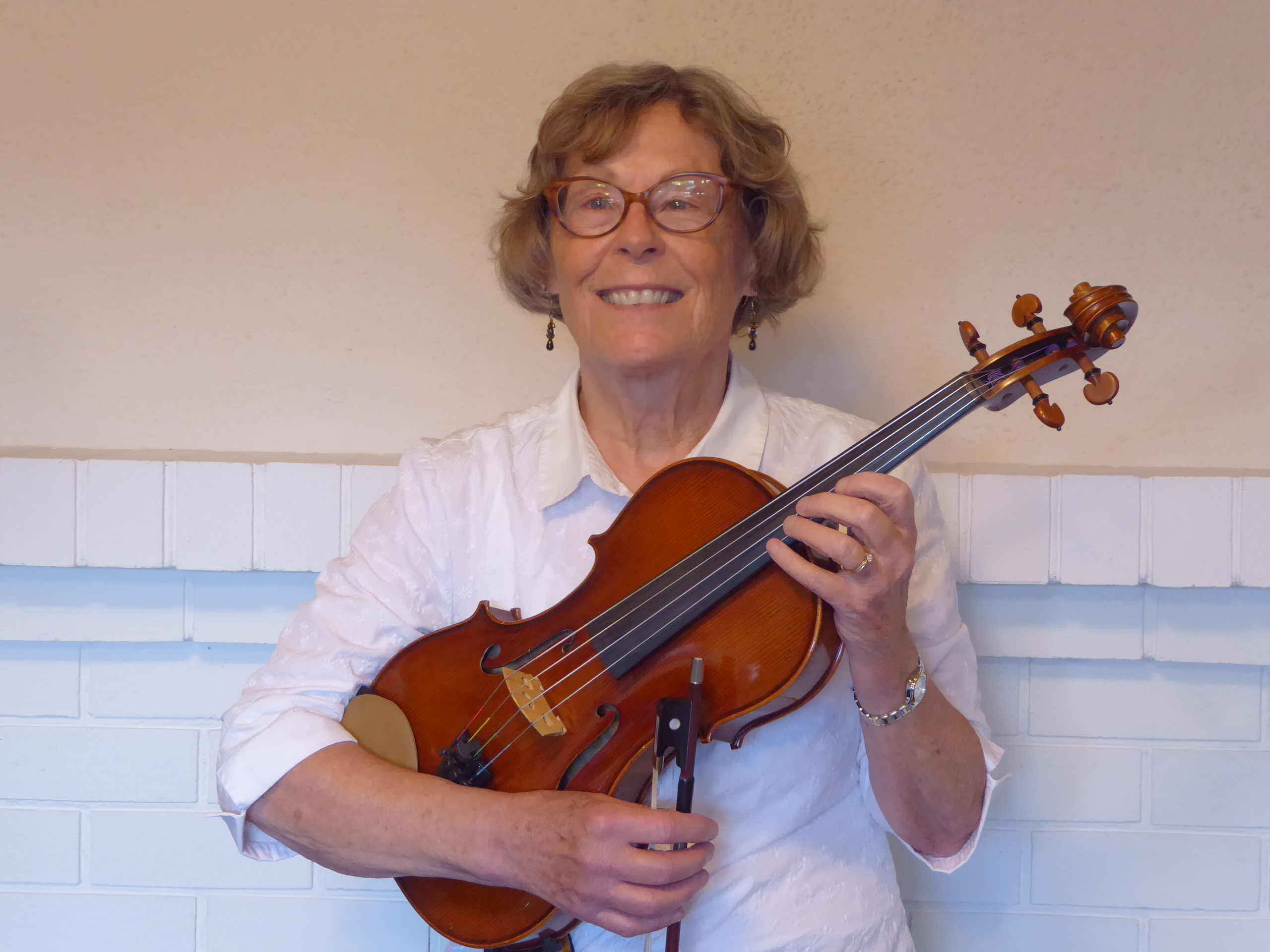 Deepwood Strings Cathy